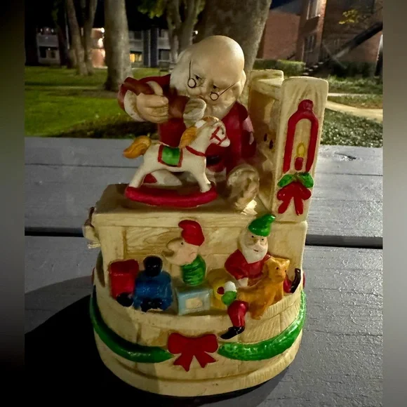Vintage Music box Midwest Santa In His WorkshopCeramic.